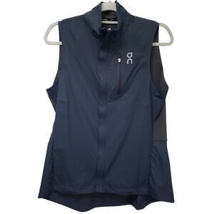 On Running On Cloud Women's Weather Vest Size Medium in Blue & Gray
